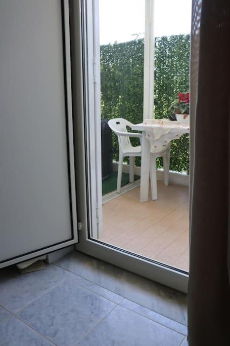 Holiday-Caroline Apartment Pompeï Buitenkant foto